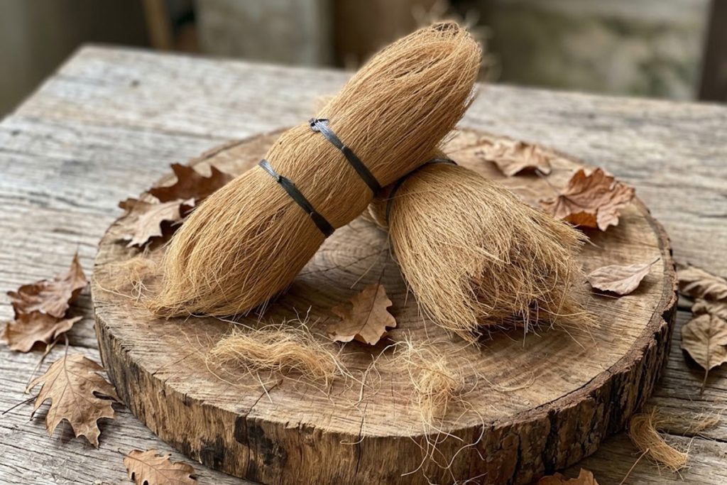"Export-quality Coco Bristle bundles by PT Sinar Paut Mandiri - Best coconut fiber for industrial brushes."